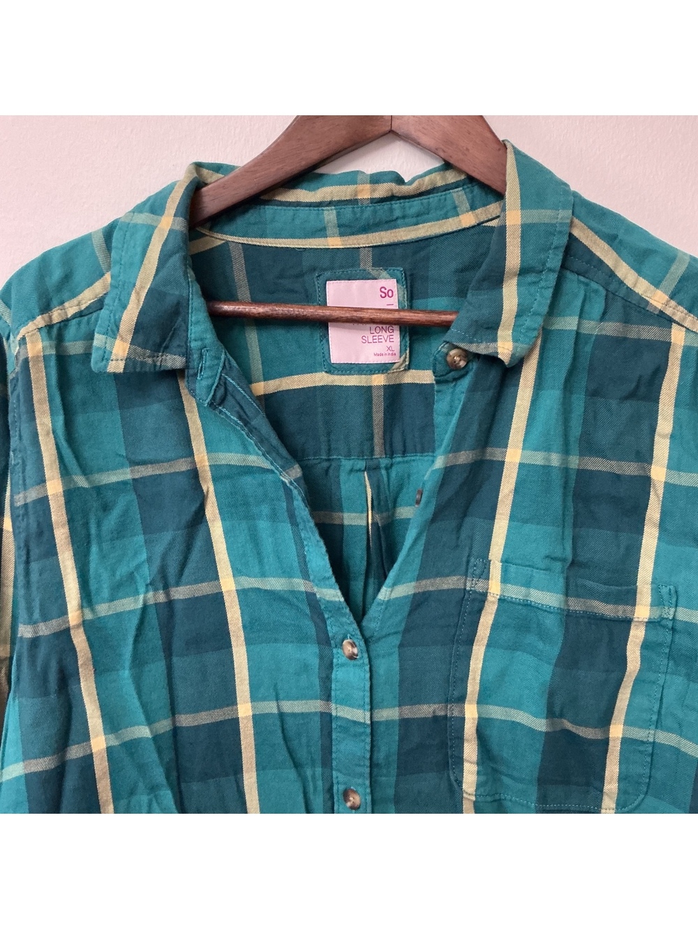 SO Women’s Plaid Button Down Shirt XL Teal Green Long Sleeve Casual Fall - Picture 2 of 3